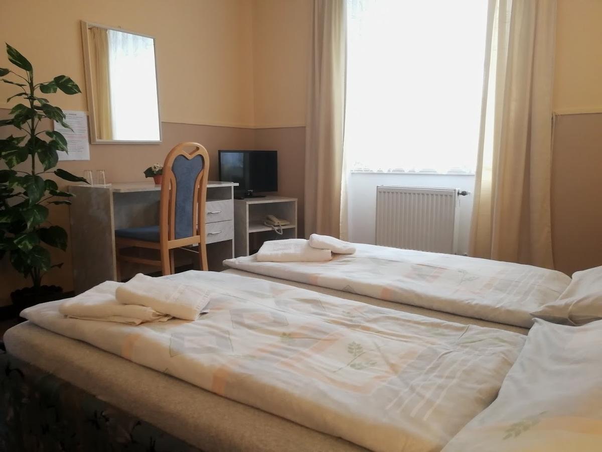 Hotel Wertheim Prague Ngoại thất bức ảnh